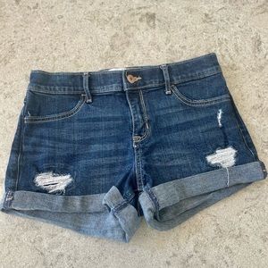Abercrombie kids Mid-rise midi shorts
